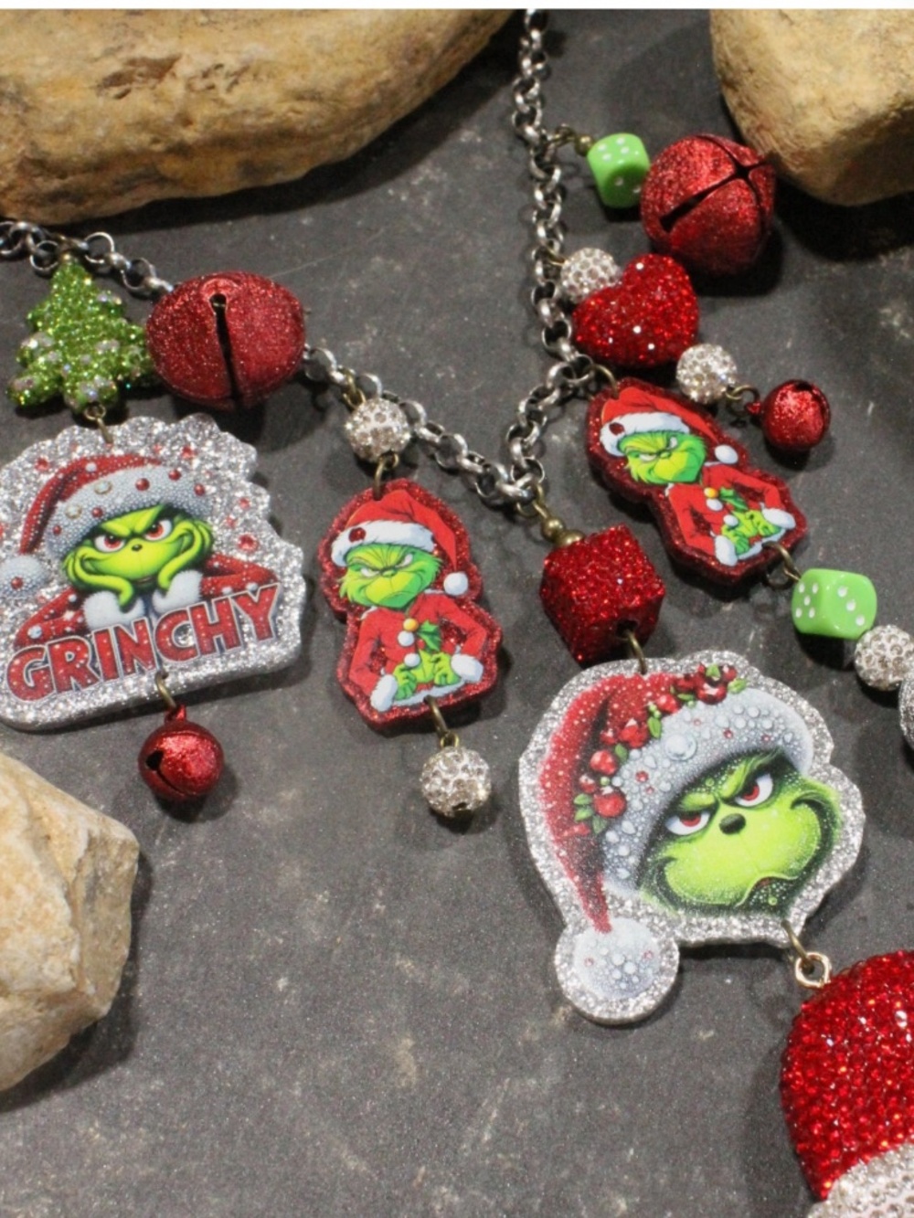 🎉 BOHO Just Grinchy Charm'd Necklace - Picture 3 of 6
